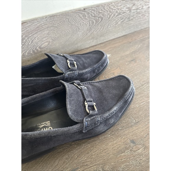 Salvatore Ferragamo Gancini loafer Navy Size 7 1/2 Suede